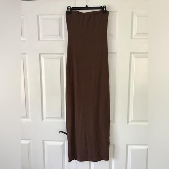 SKIMS Fits Everybody Tube Dress | Cocoa - Picture 9 of 10